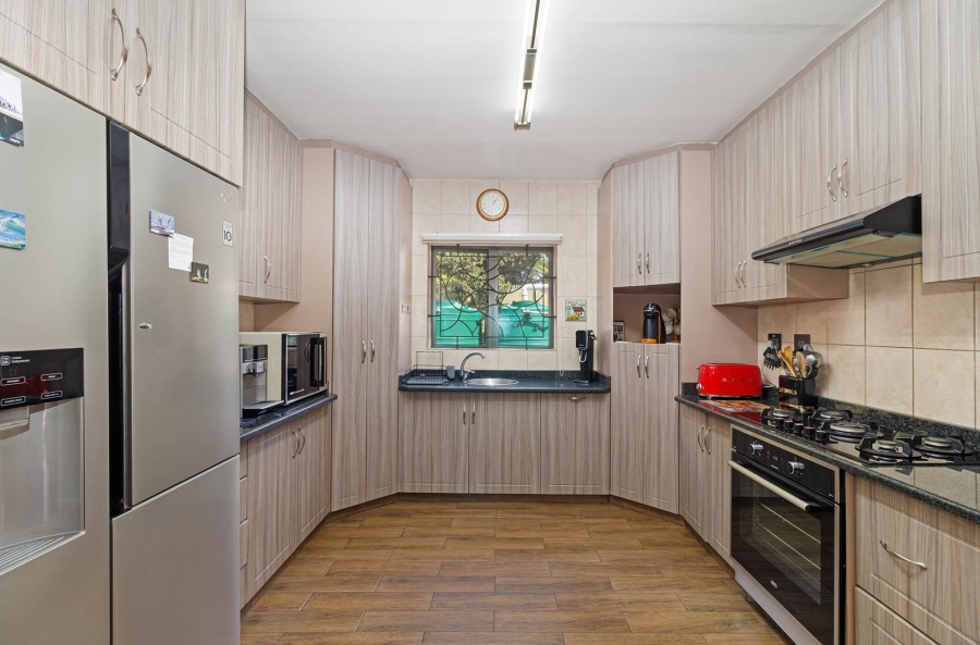 5 Bedroom Property for Sale in Milnerton Ridge Western Cape